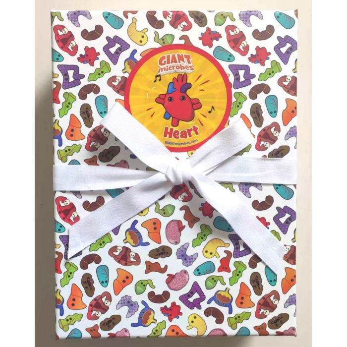 Heart gift box closed