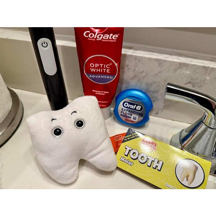 Tooth plush in bathroom