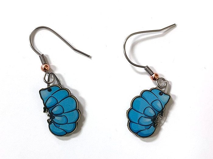 Waterbear earrings close